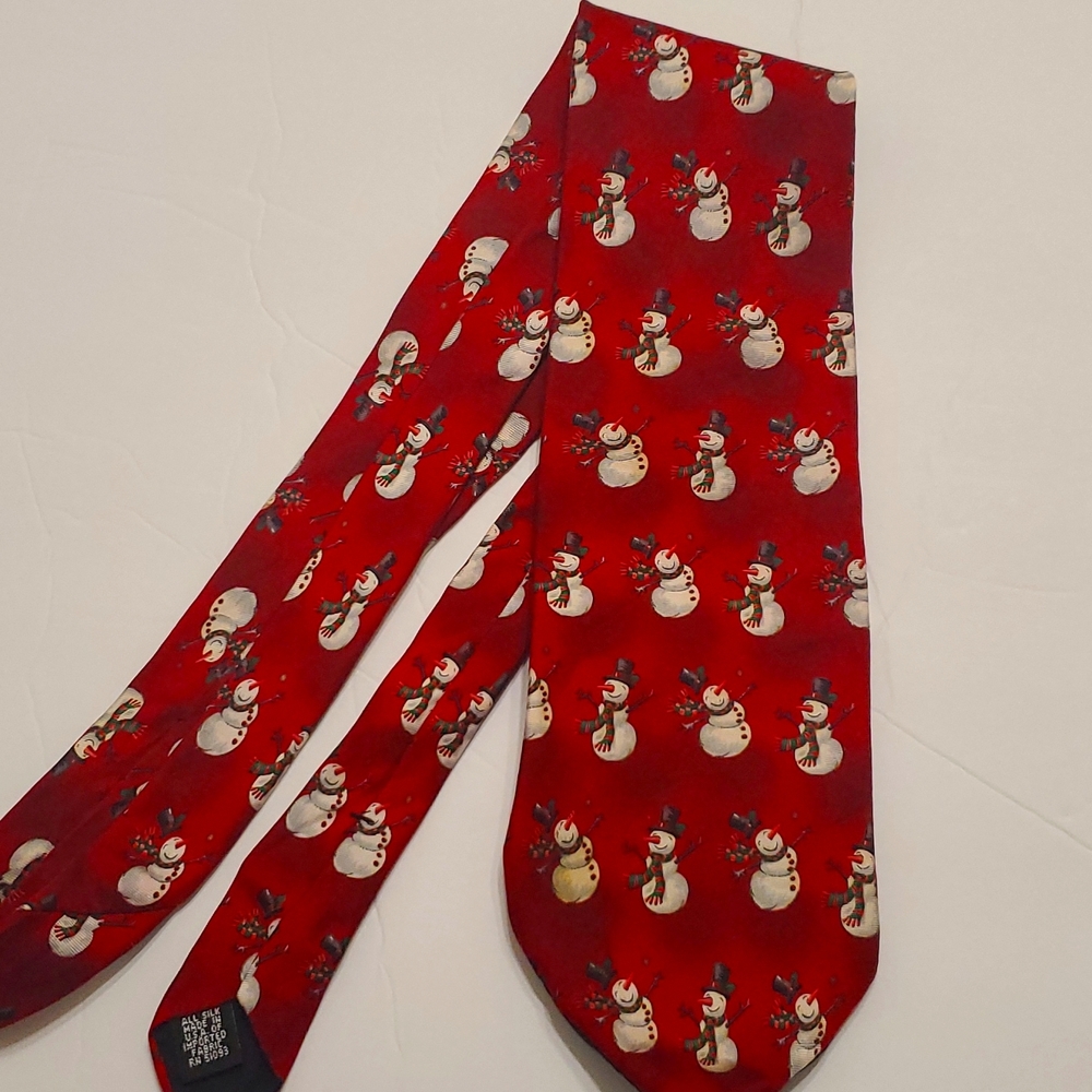 novelty Hallmark Christmas snowman tie